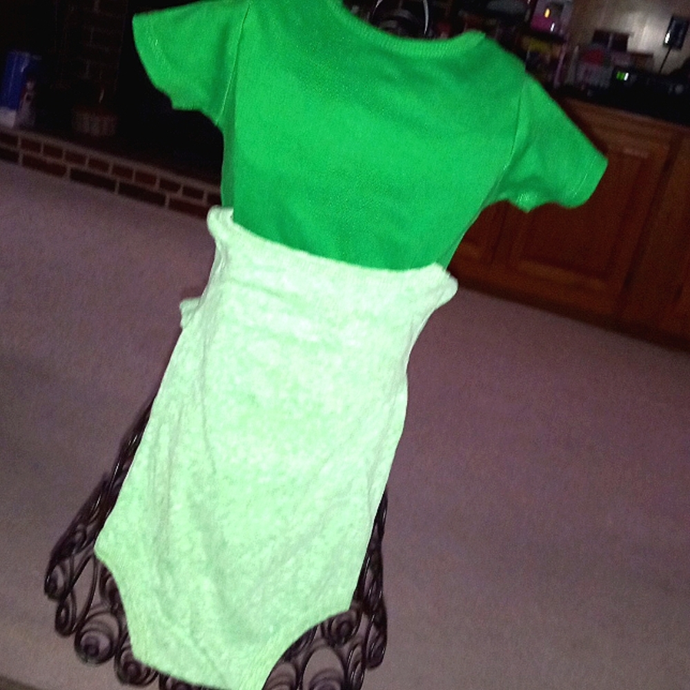 St. Pat's! Glitter & Vintage Snoopy Onesies, 6-9m - Picture 4 of 9